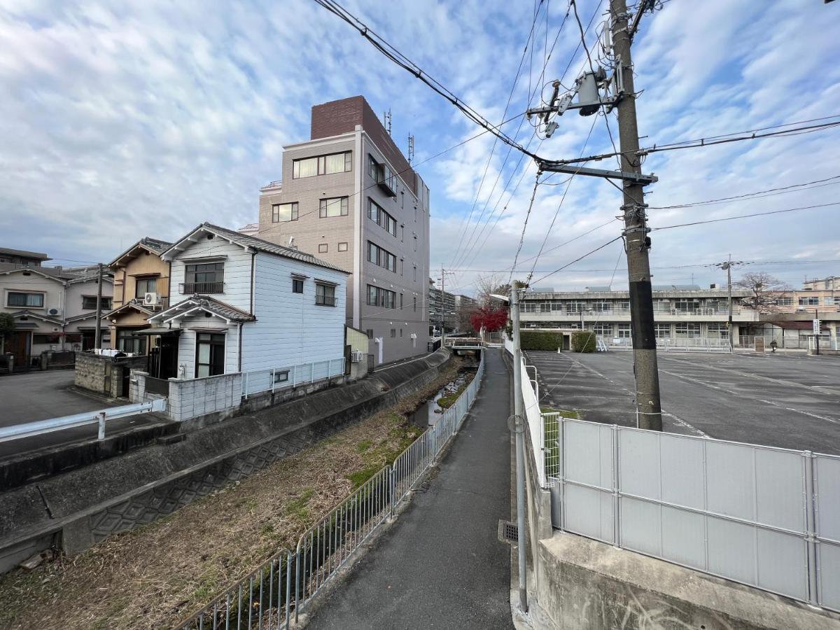 ゲストハウス宮の軒-稲荷参道前 3-floor Family House Chalet Kyoto